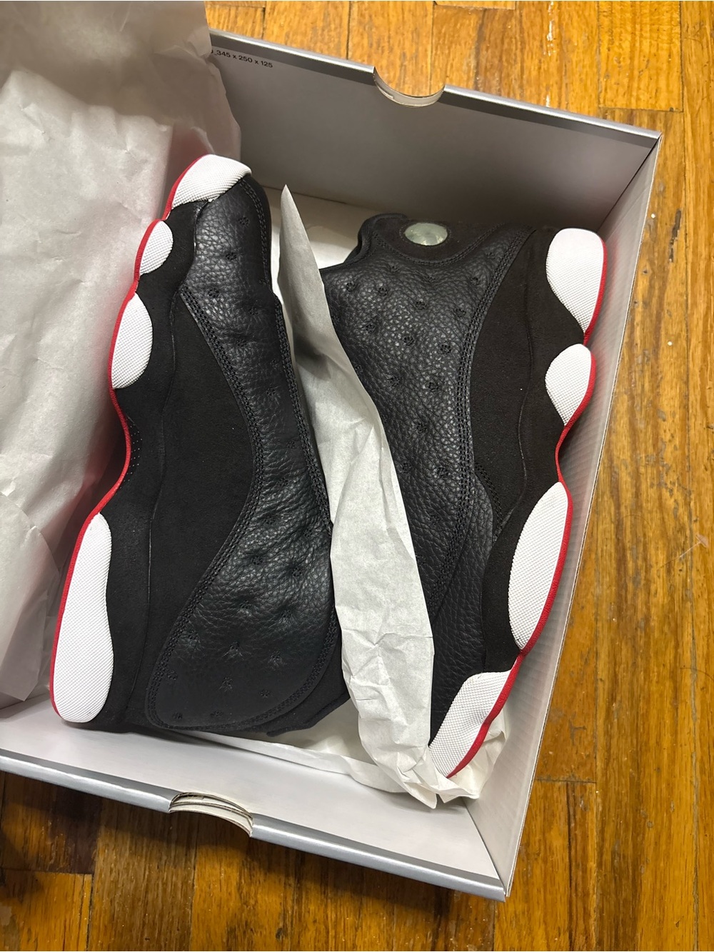 Men's Size 10 1/2 Jordan 13 “playoffs” Black and Red Retro Basketball Sneakers - Picture 2 of 15